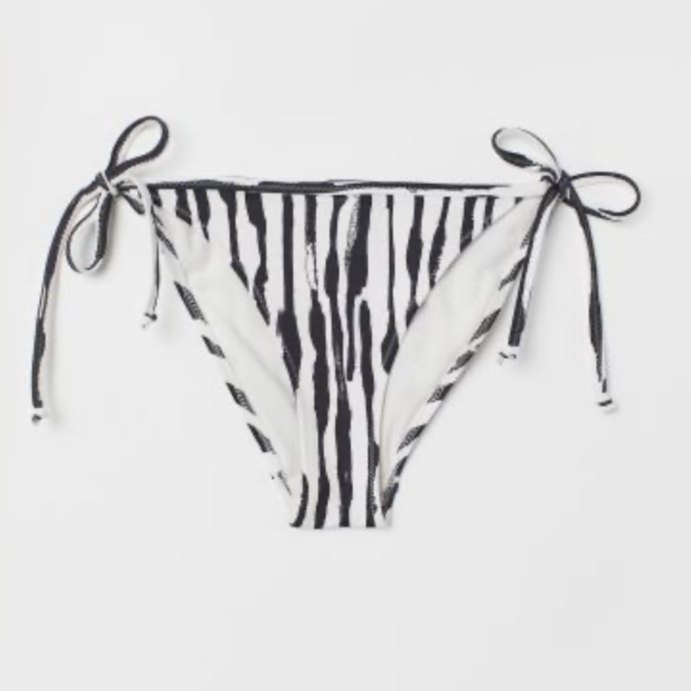 Natural white/Black patterned bikini
